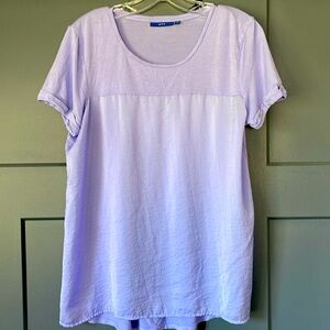 4/$20 Sale! Lavender blouse/tee. Women’s Large. Apt 9 🌺